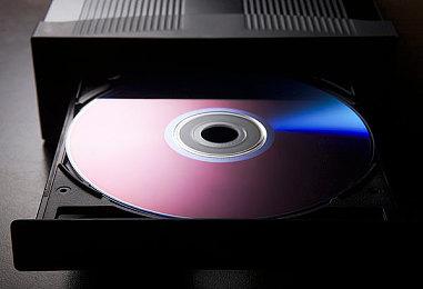 格斗游戏《夜下降生2》公布新角色“ツルギ”预告